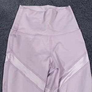 Aerie the hugger leggings. Xs High rise pink/purple color